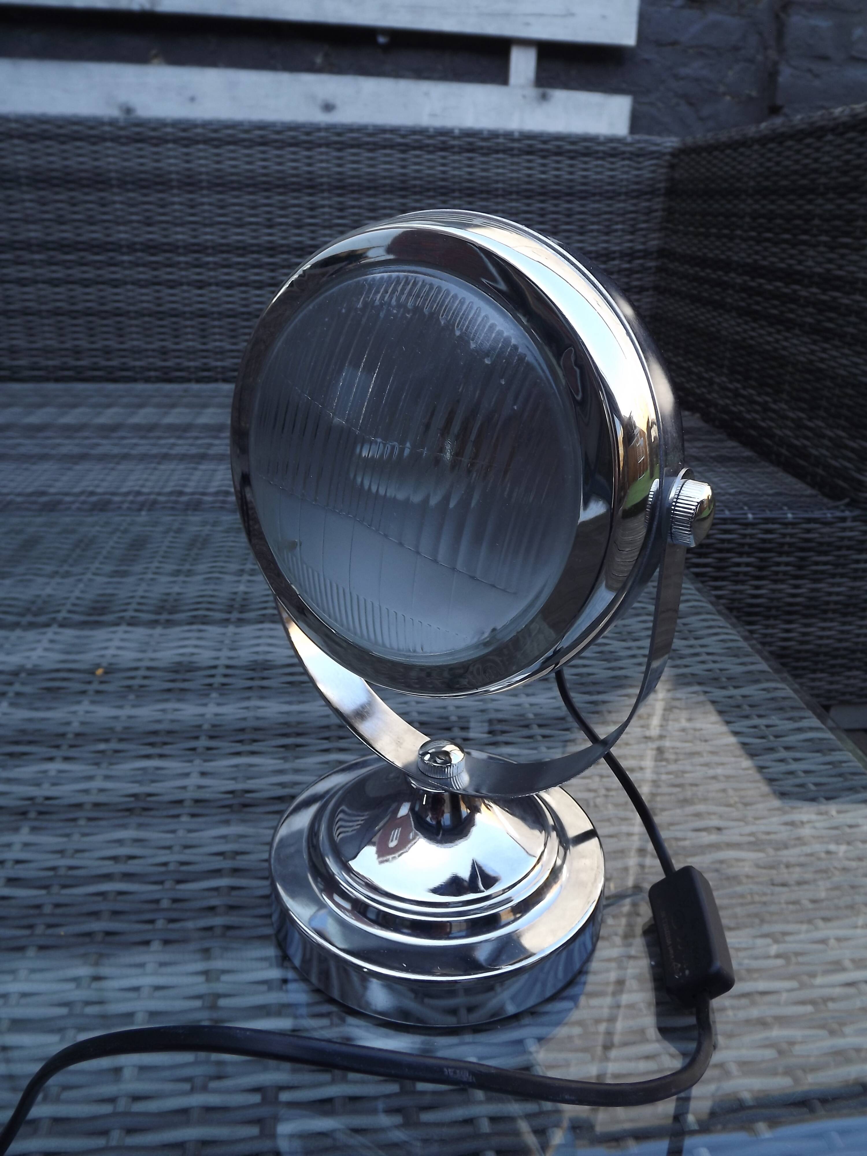 Chrome metal "lighthouse" lamp