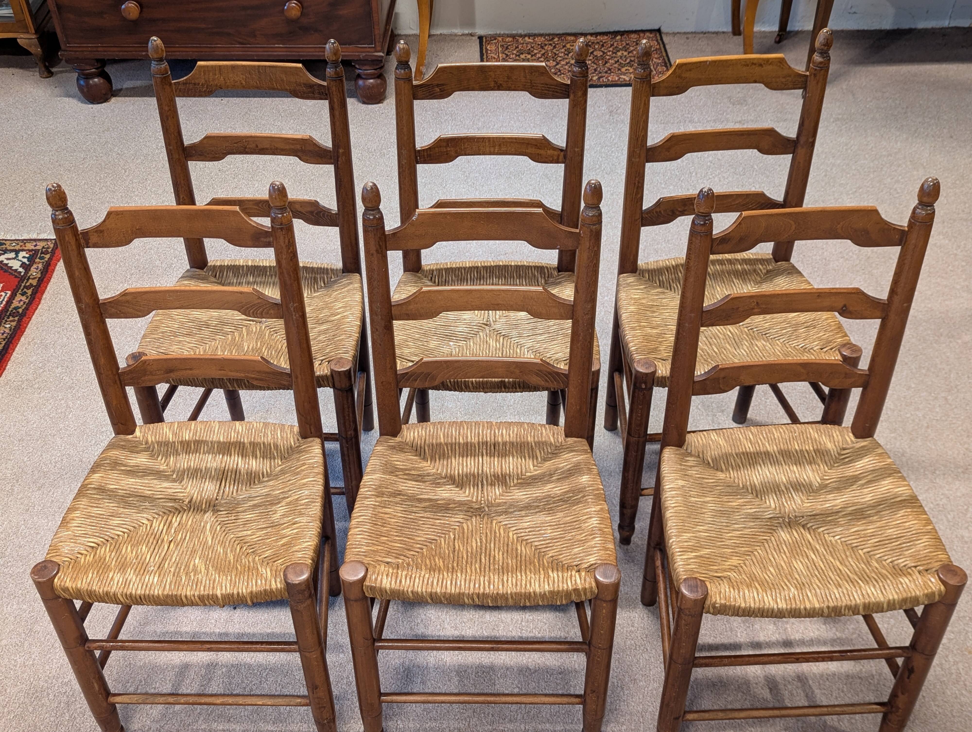 Lot of 6 straw chairs
