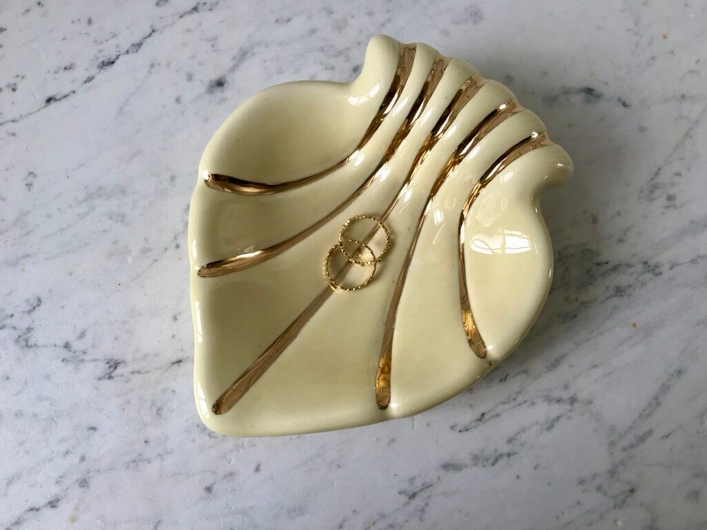Vide-poche en céramique coeur, coquillage années 50 signé