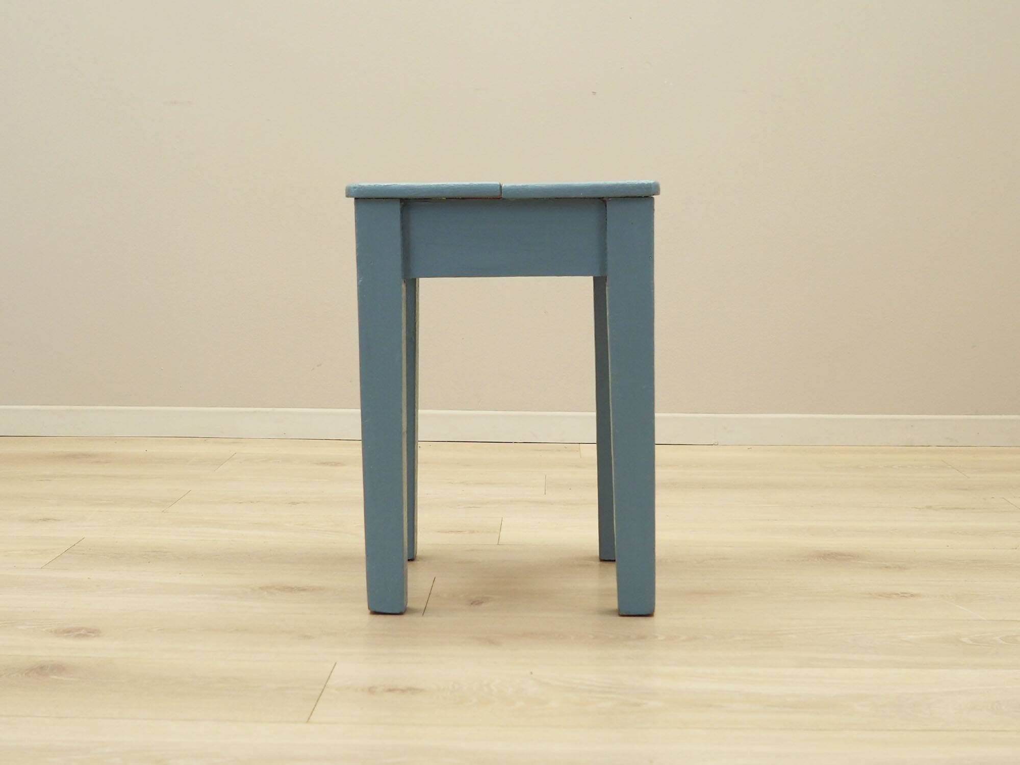 Pine stool, Danish design, 1950s, manufacture: Denmark