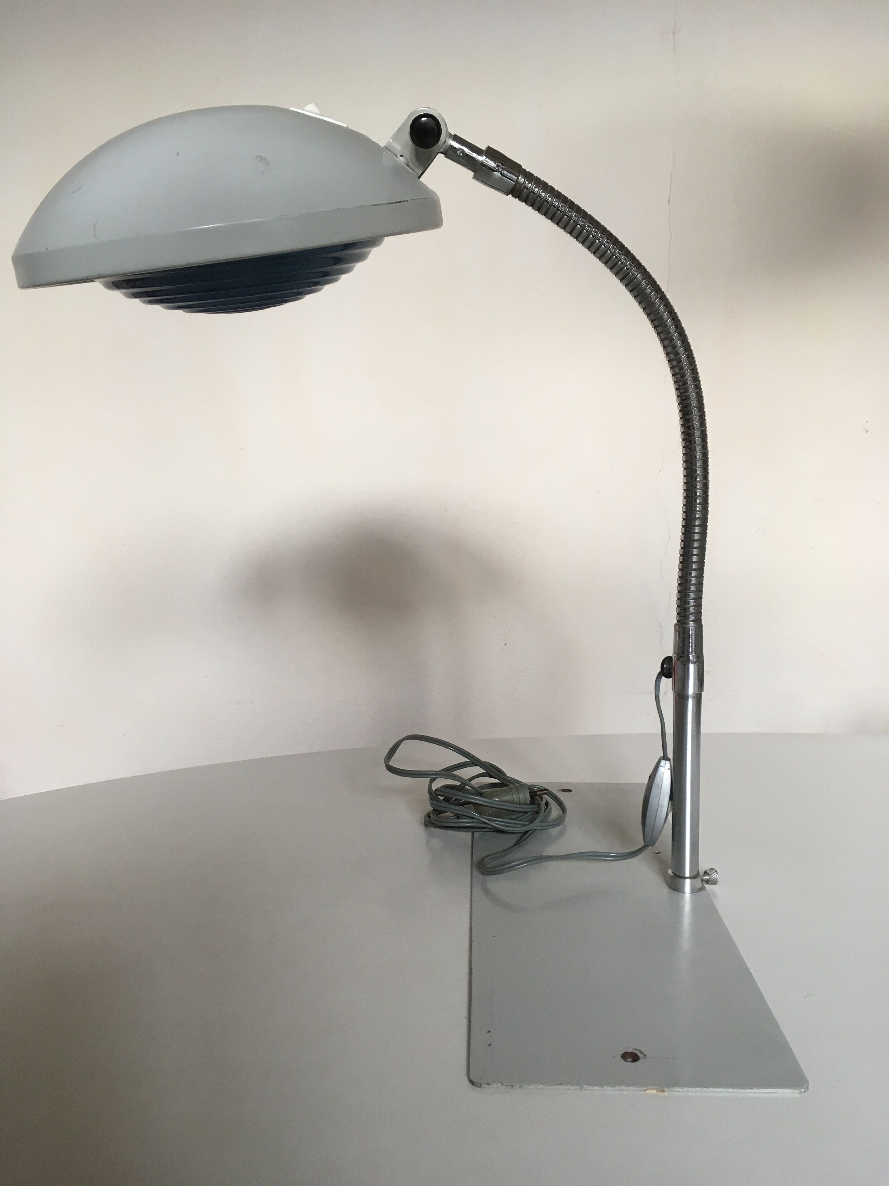 Workshop Ferdinand Solere 60s turtledove gray lamp