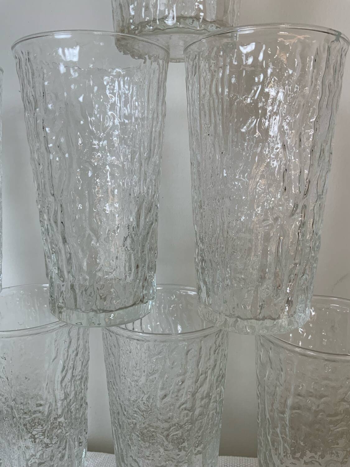 8 vintage glasses