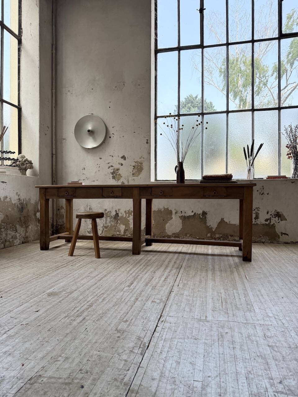 Antique farmhouse or drapery table in walnut, 1900 XL