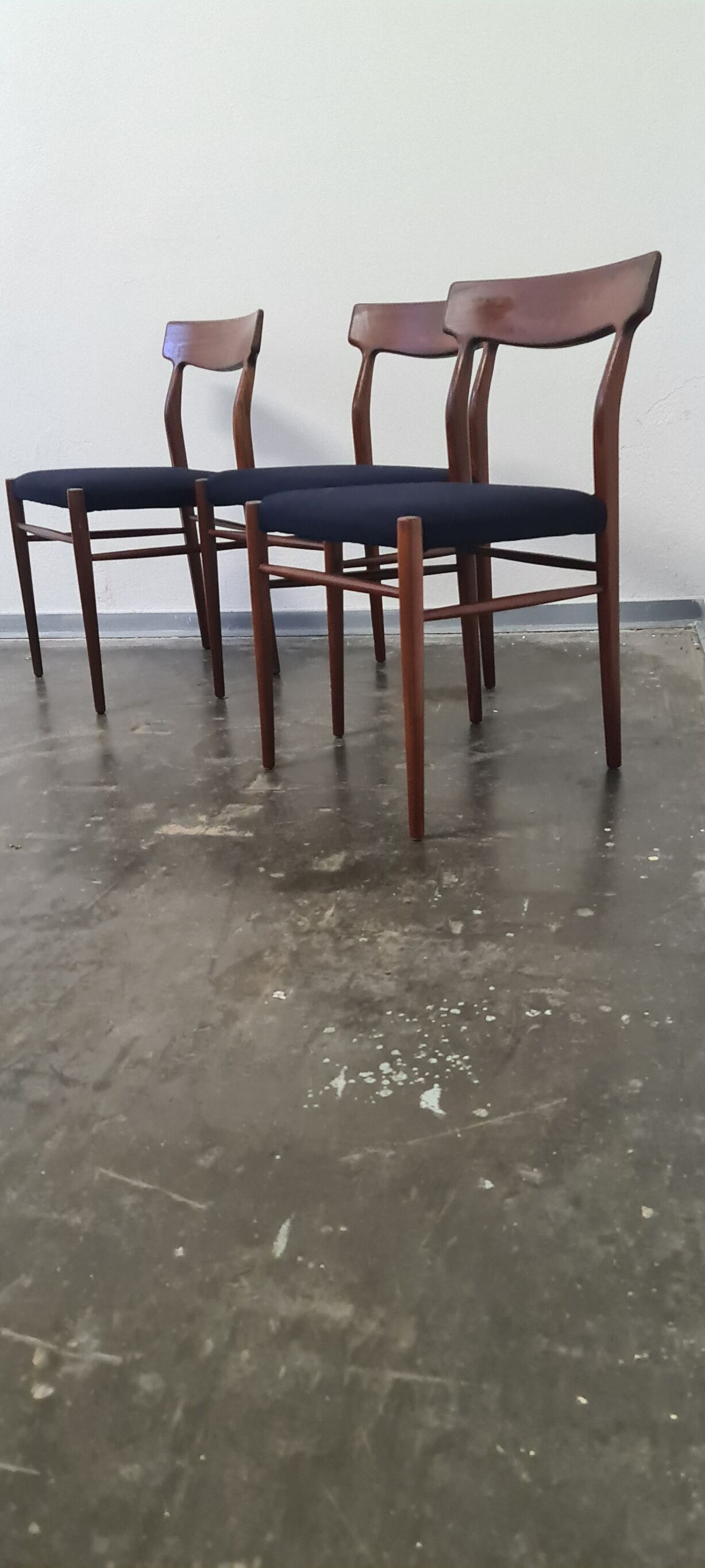 Set of 3 teak dining chairs