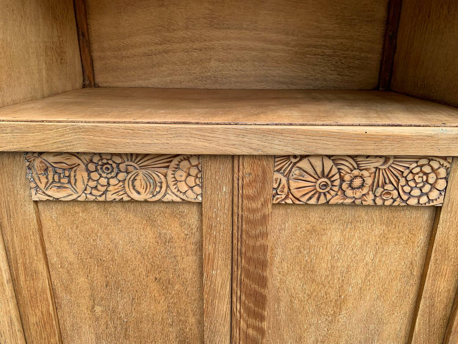 Buffet parisien art déco bois brut 1930