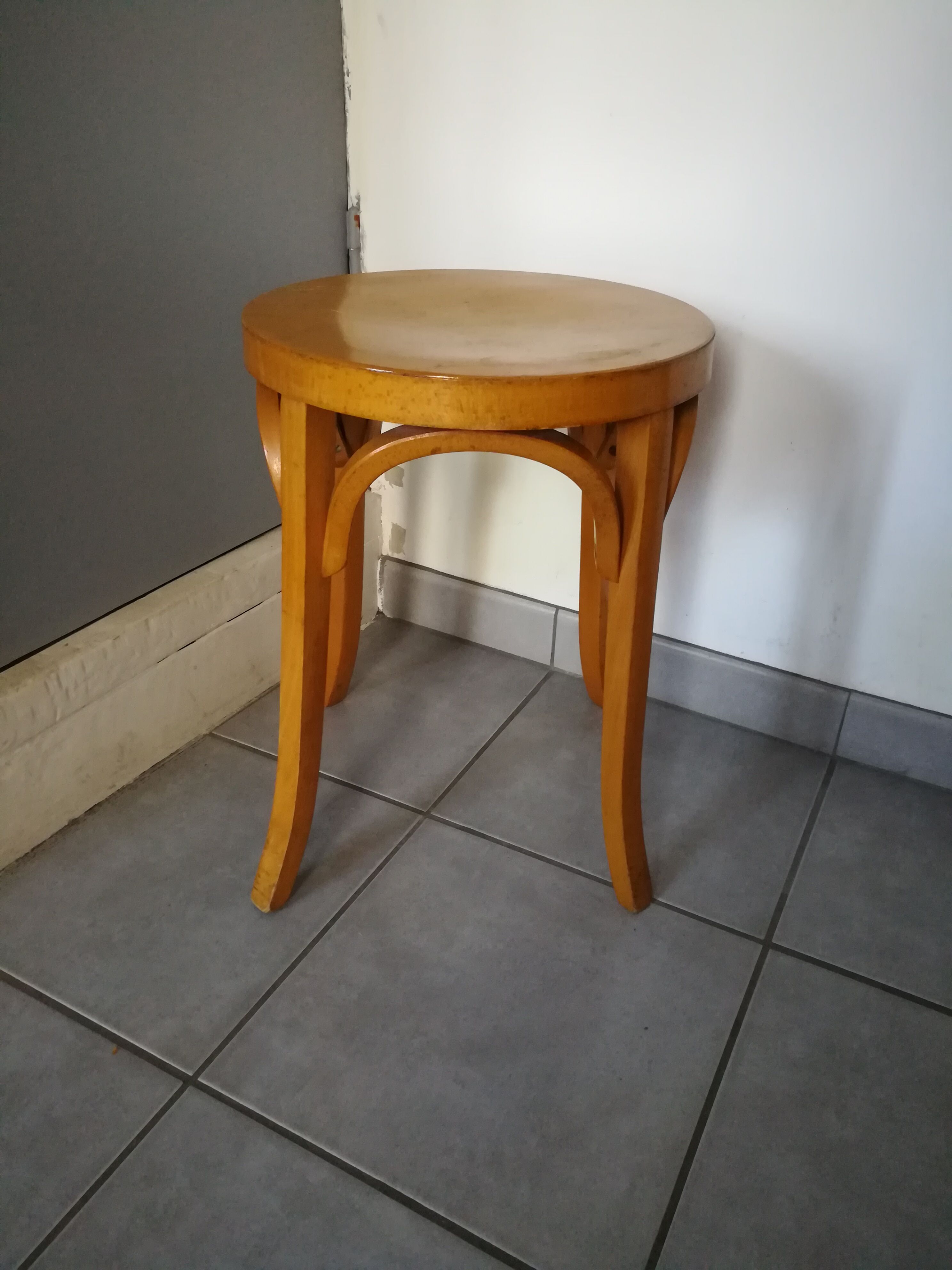 Tabouret bois blond Baumann