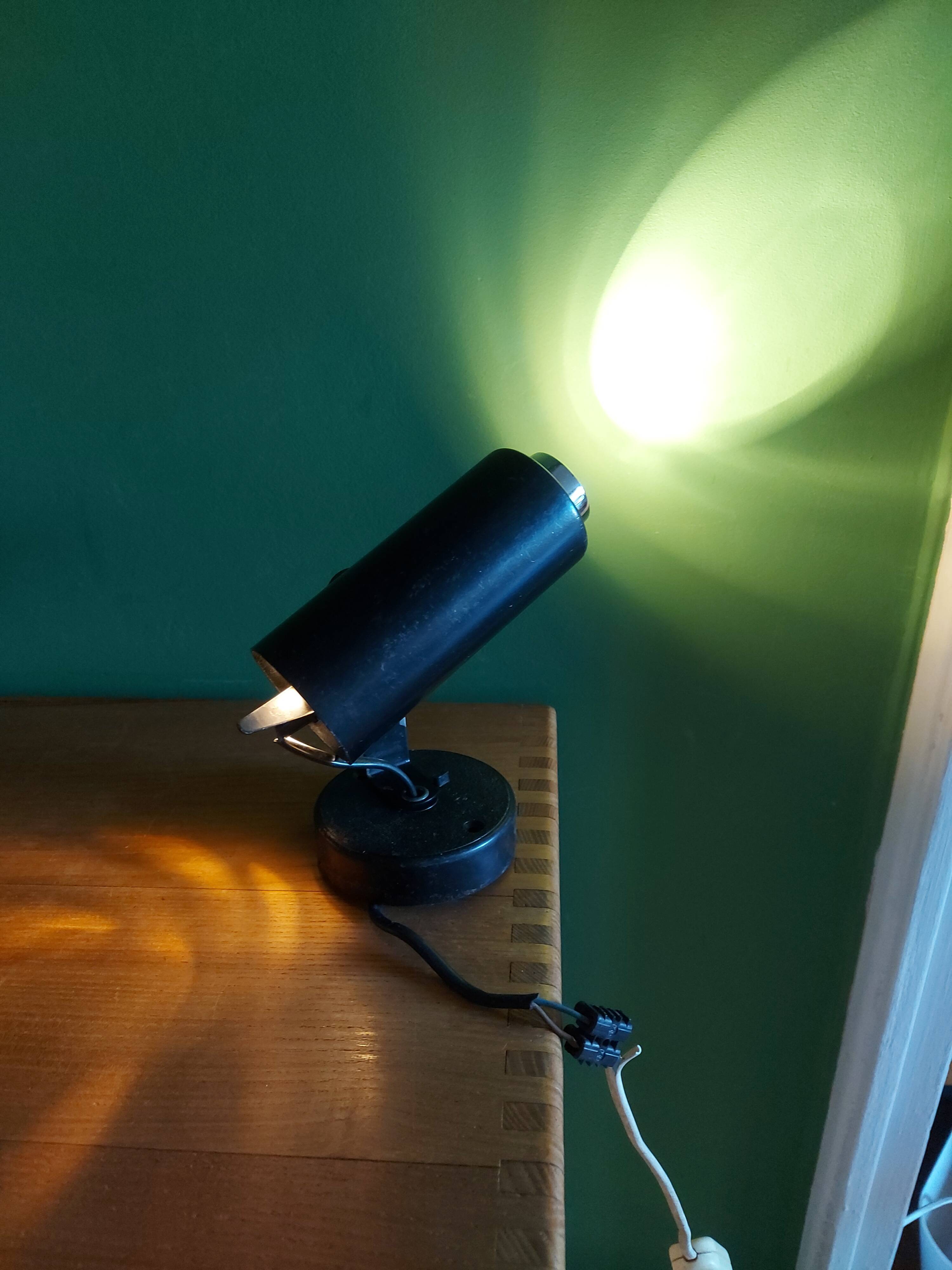 Wall lamp , Vintage spot ( metal and chrome )