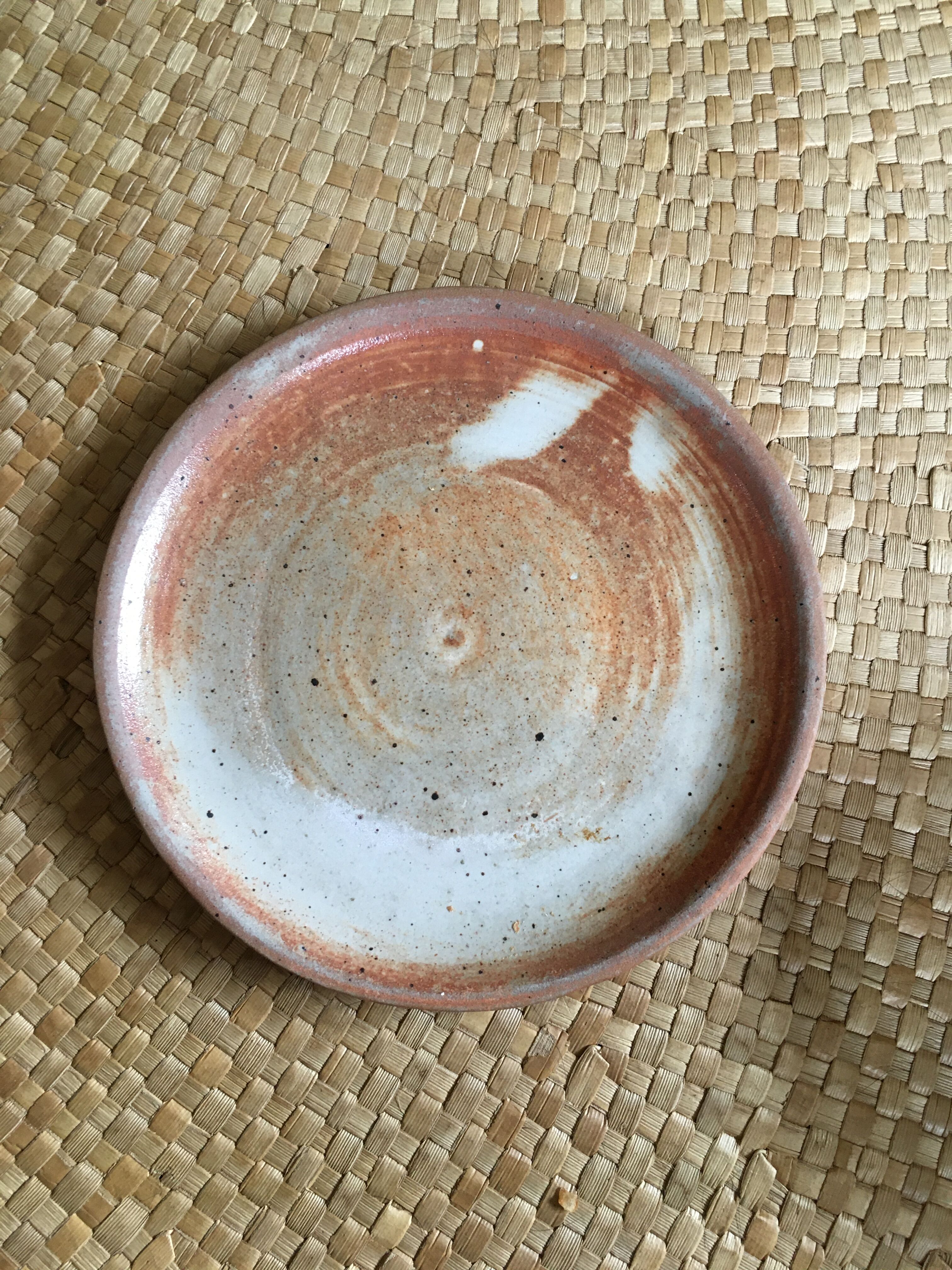 Series of 6 dessert plates in sandstone