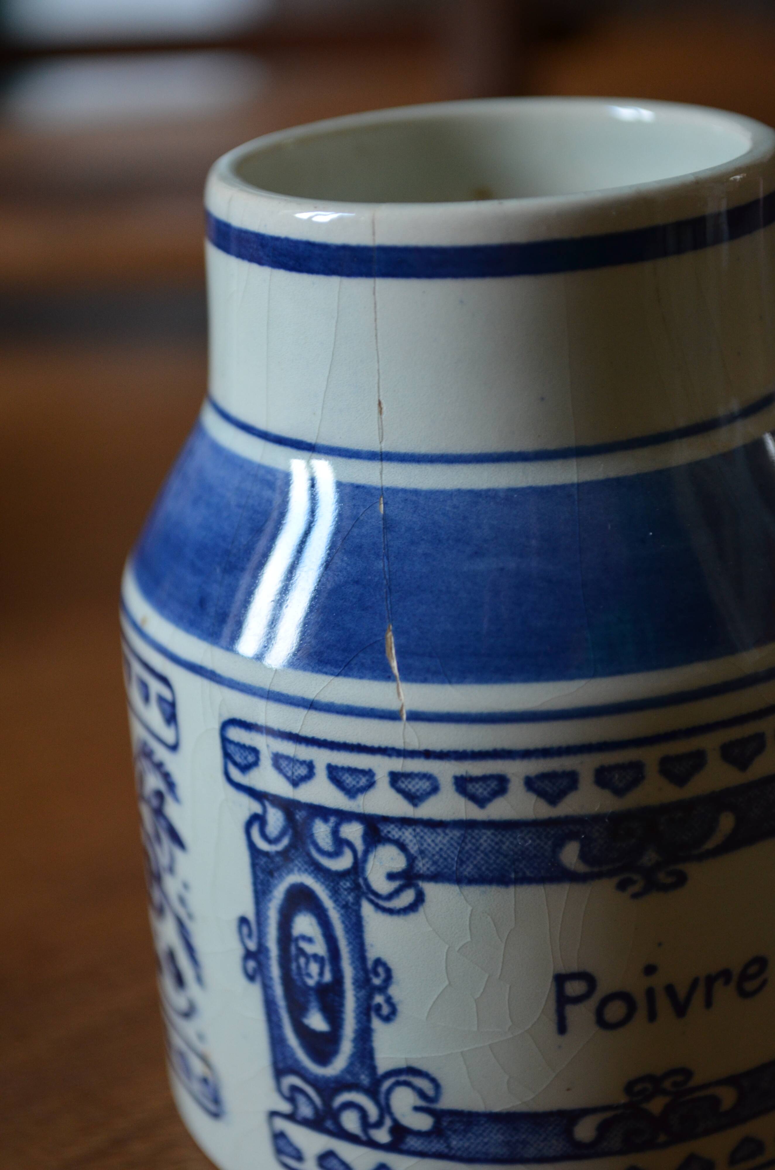 Delft earthenware grocer