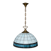 Tiffany-style pendant lamp.
