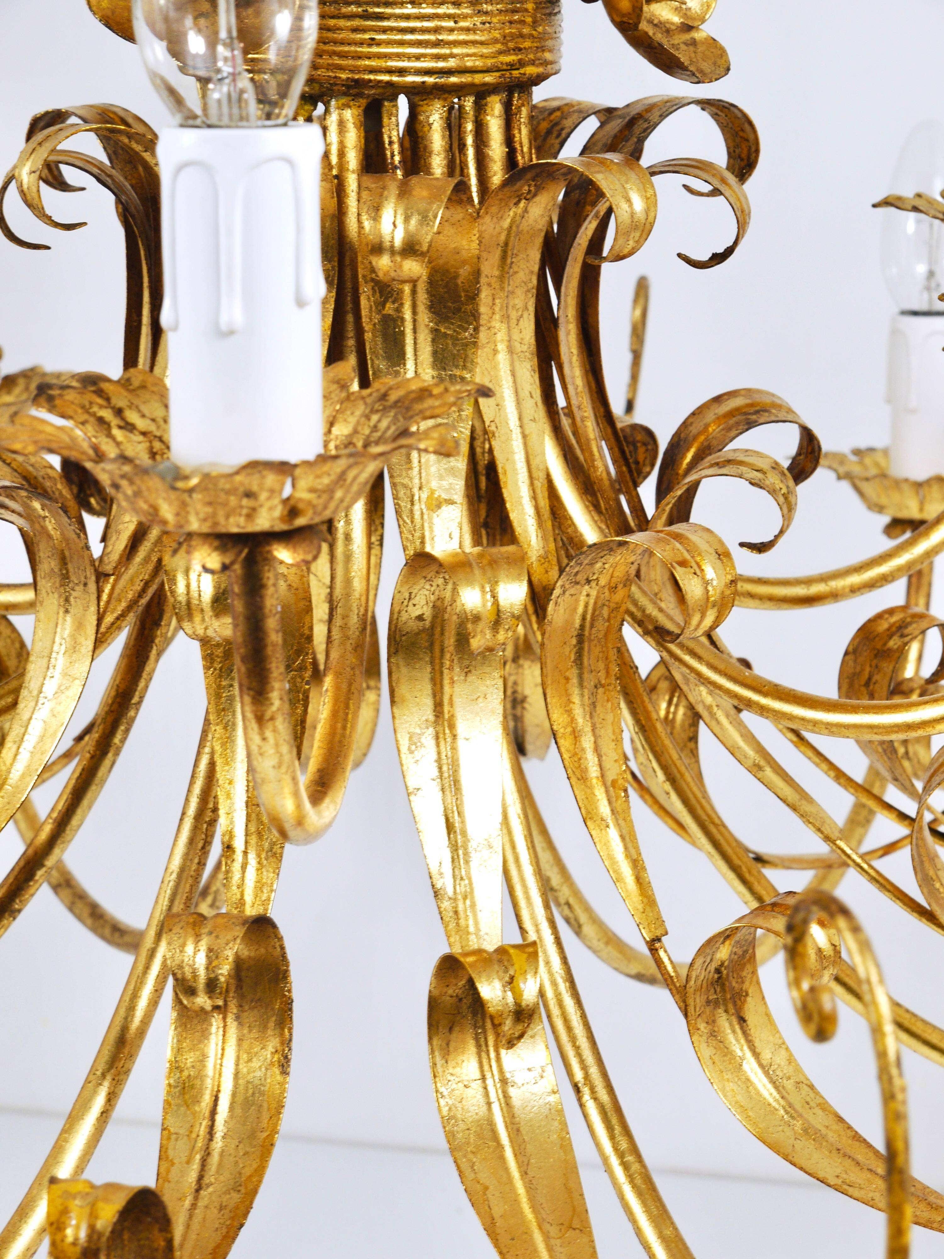 Hans Kögl XL Hollywood Regency golden wheat floral bouquet in iron, 1970s