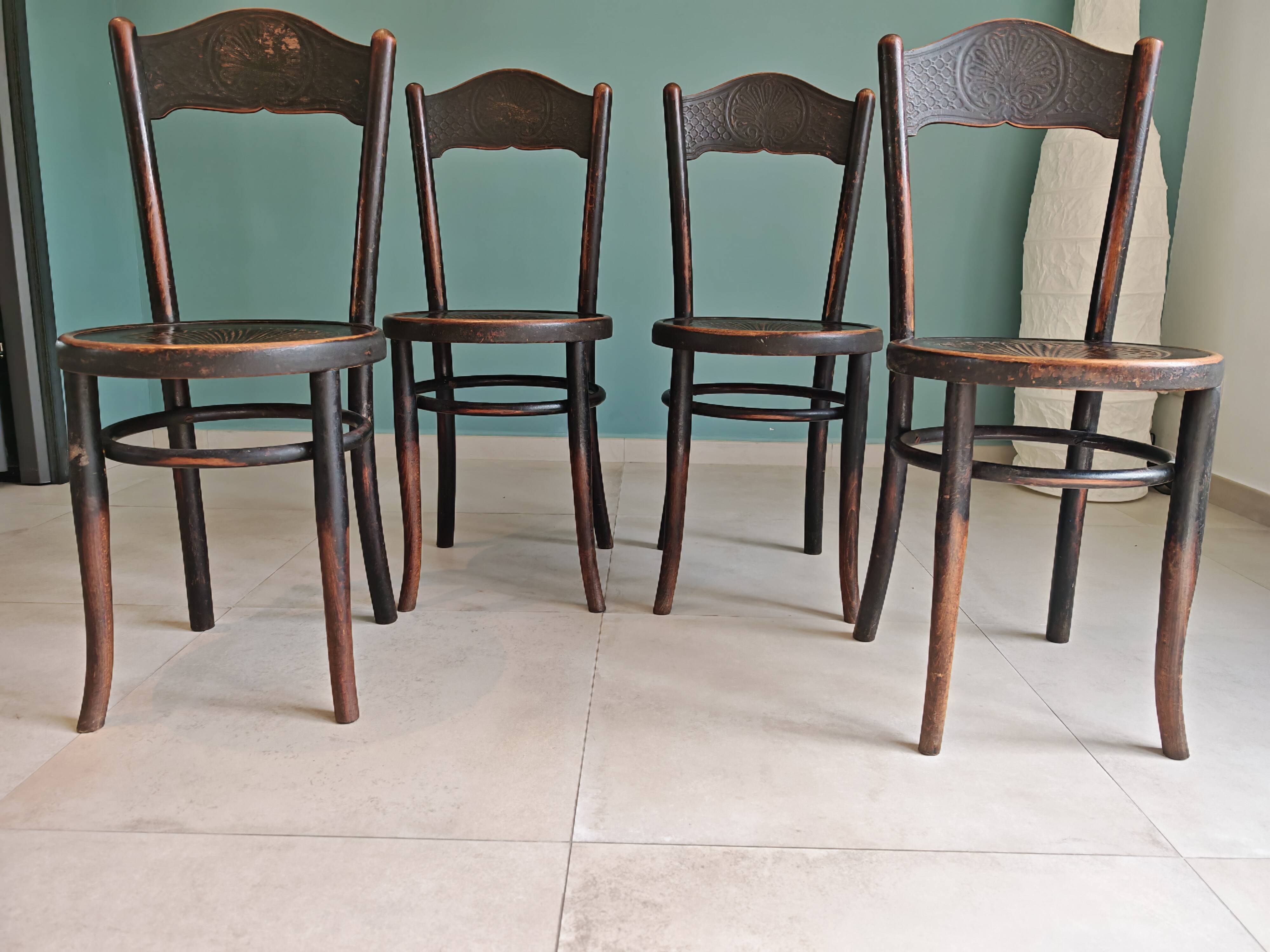 Rare set of 4 Jacob & Josef Kohn bistro chairs, bent wood, stamped 1900.