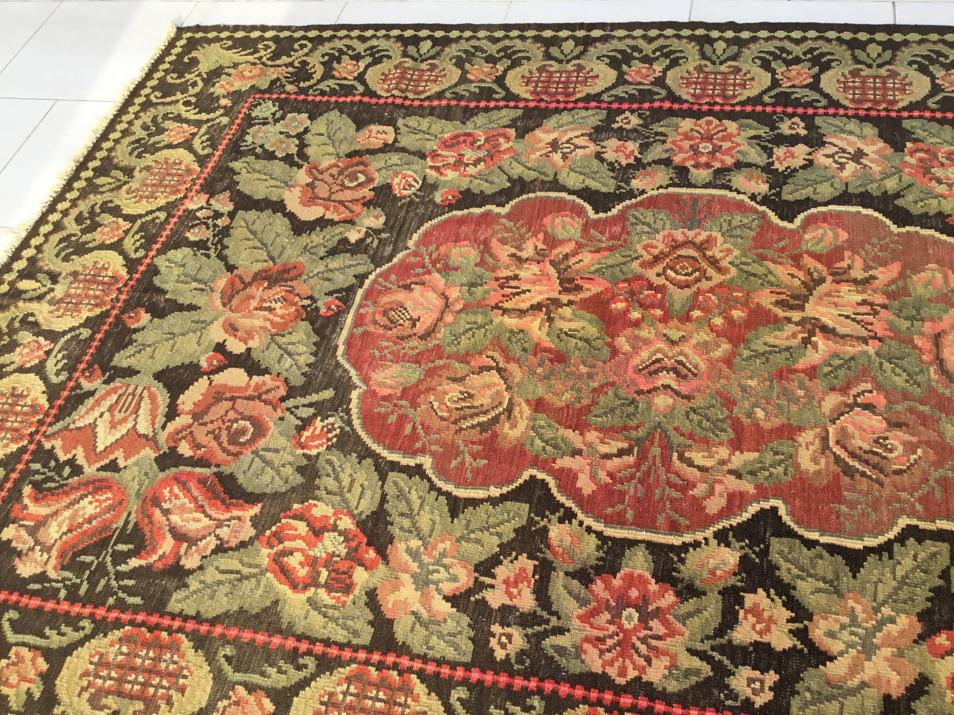 Moldovan kilim carpet