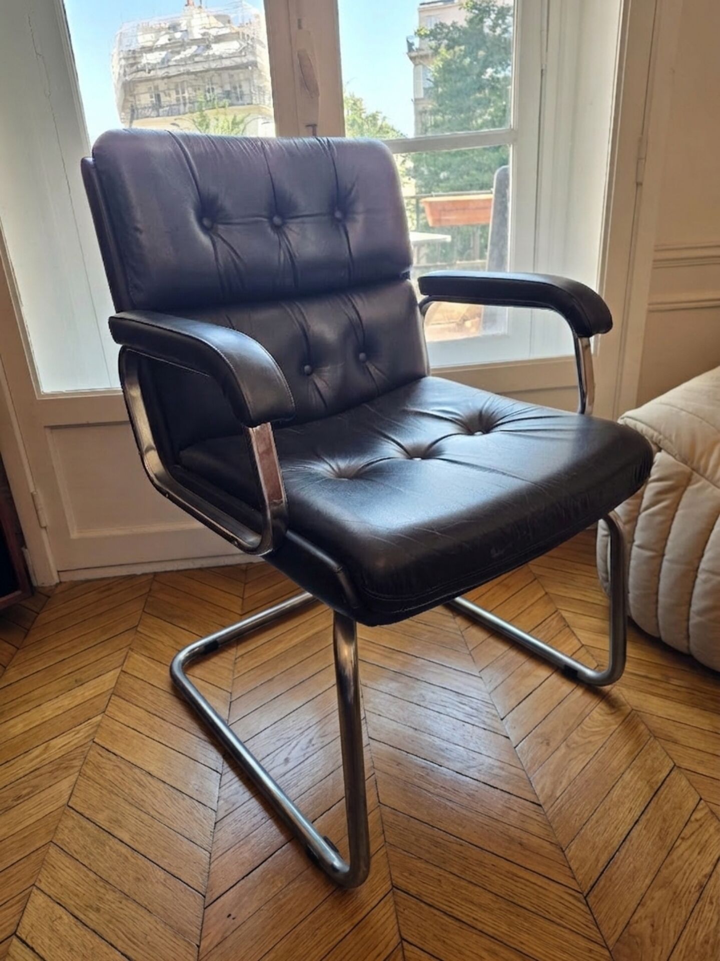 Black leather office chair - Italian design Co Fe Mo - Cantilever
