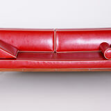 Red leather sofa made by Robert Slezak in 1930s Czechia. Bauhaus design