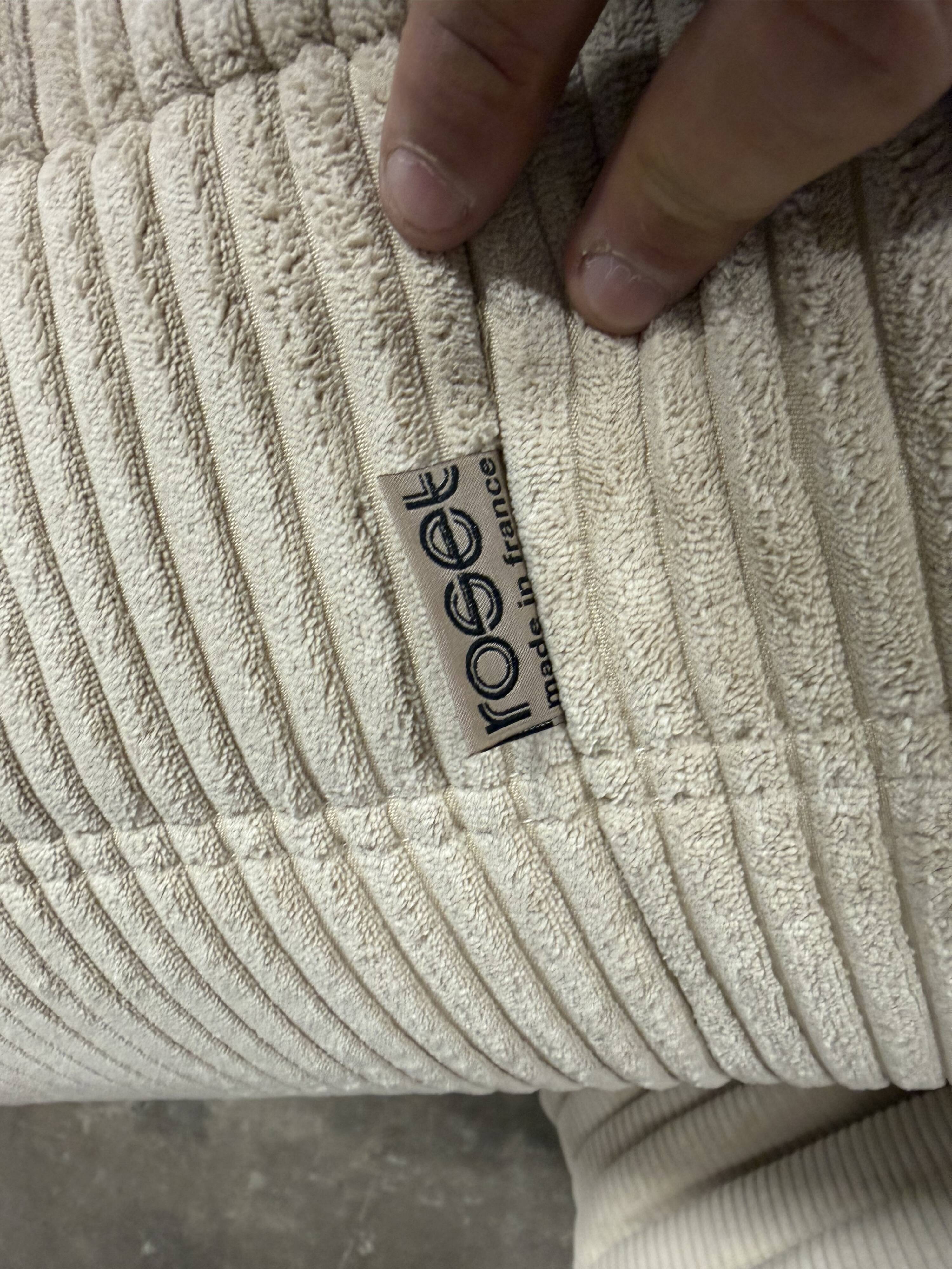 Ligne Roset Togo 1-seater in pouf in Beige Corduroy 10/10
