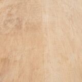 Table espagnole en bois, piètements mouvementés