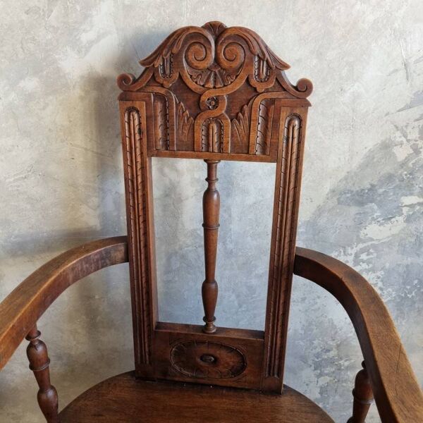 Chaises caquetoire
