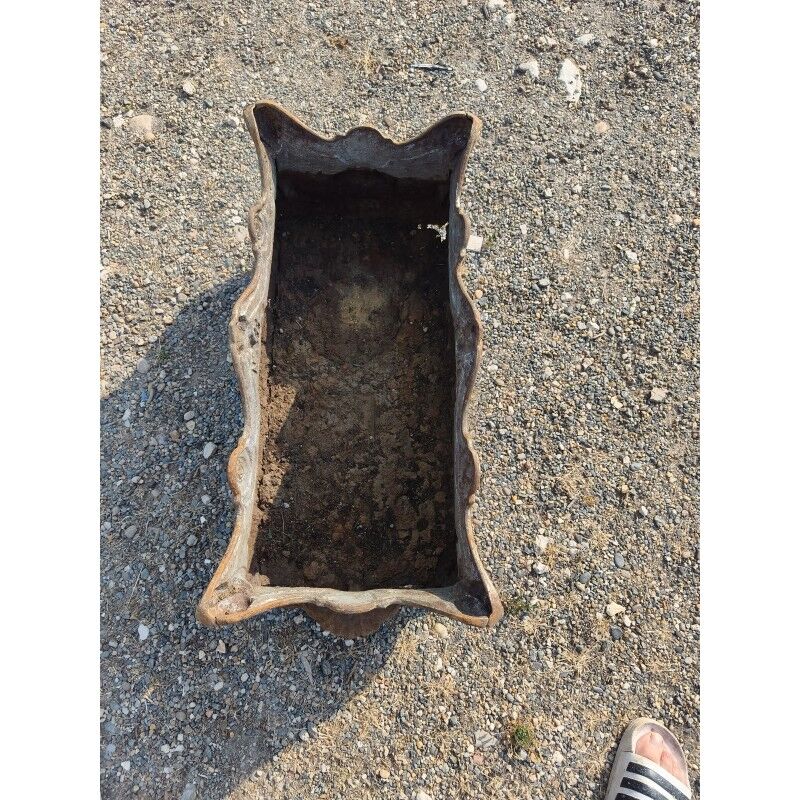 Large cast iron planter from 1900 in Rococo style: Charleville - Mézières