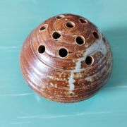 Pique flowers in sandstone the Salicornes 50s