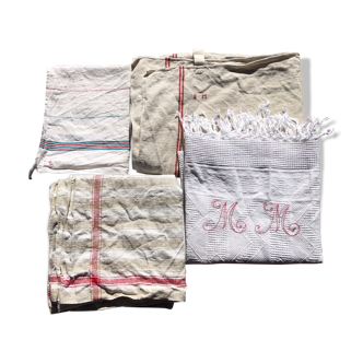 Lot 4 old, mismatched linen and cotton towels
