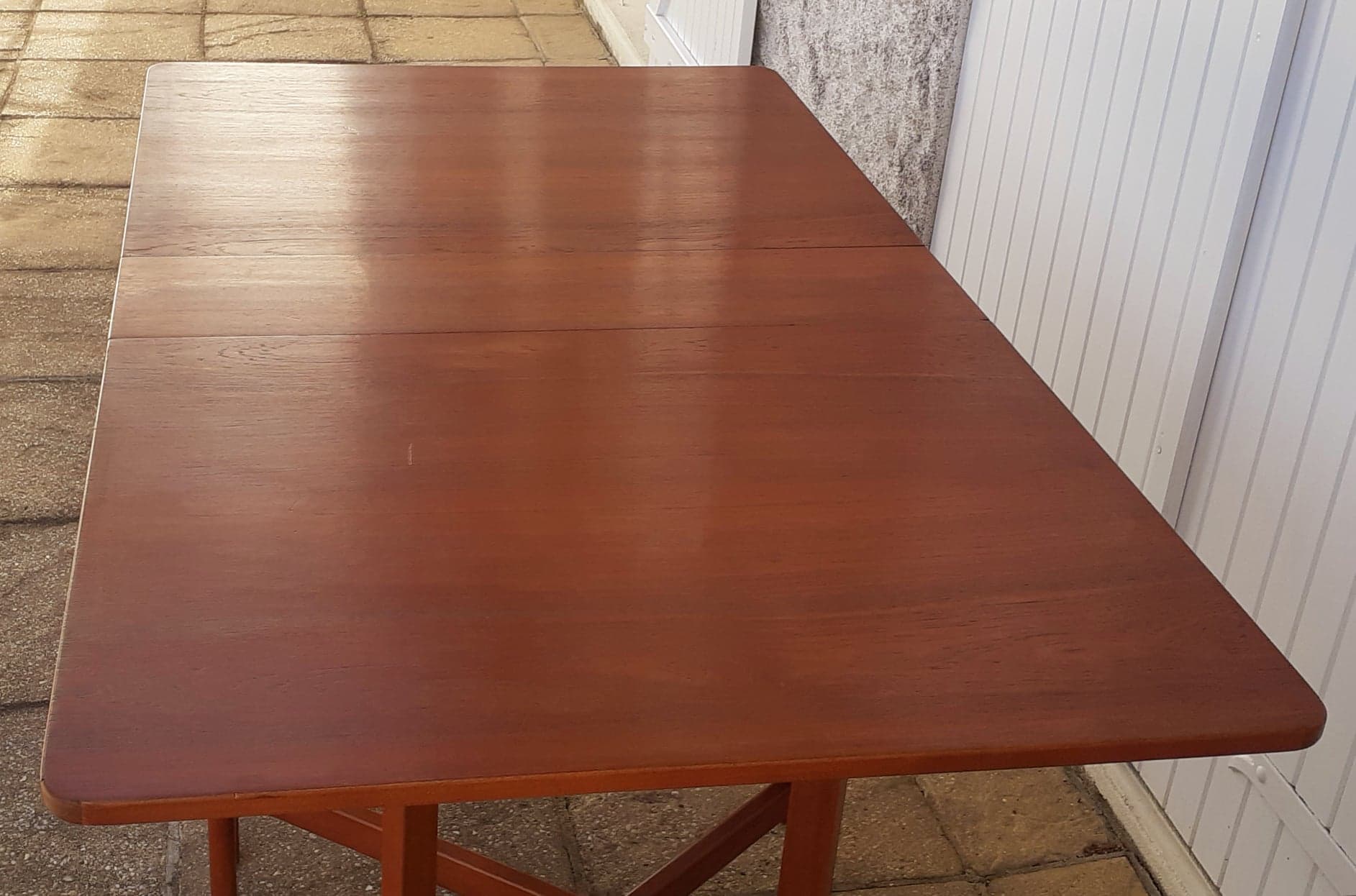 Bendt Winge's table for Kleppes M-belfabrikk
