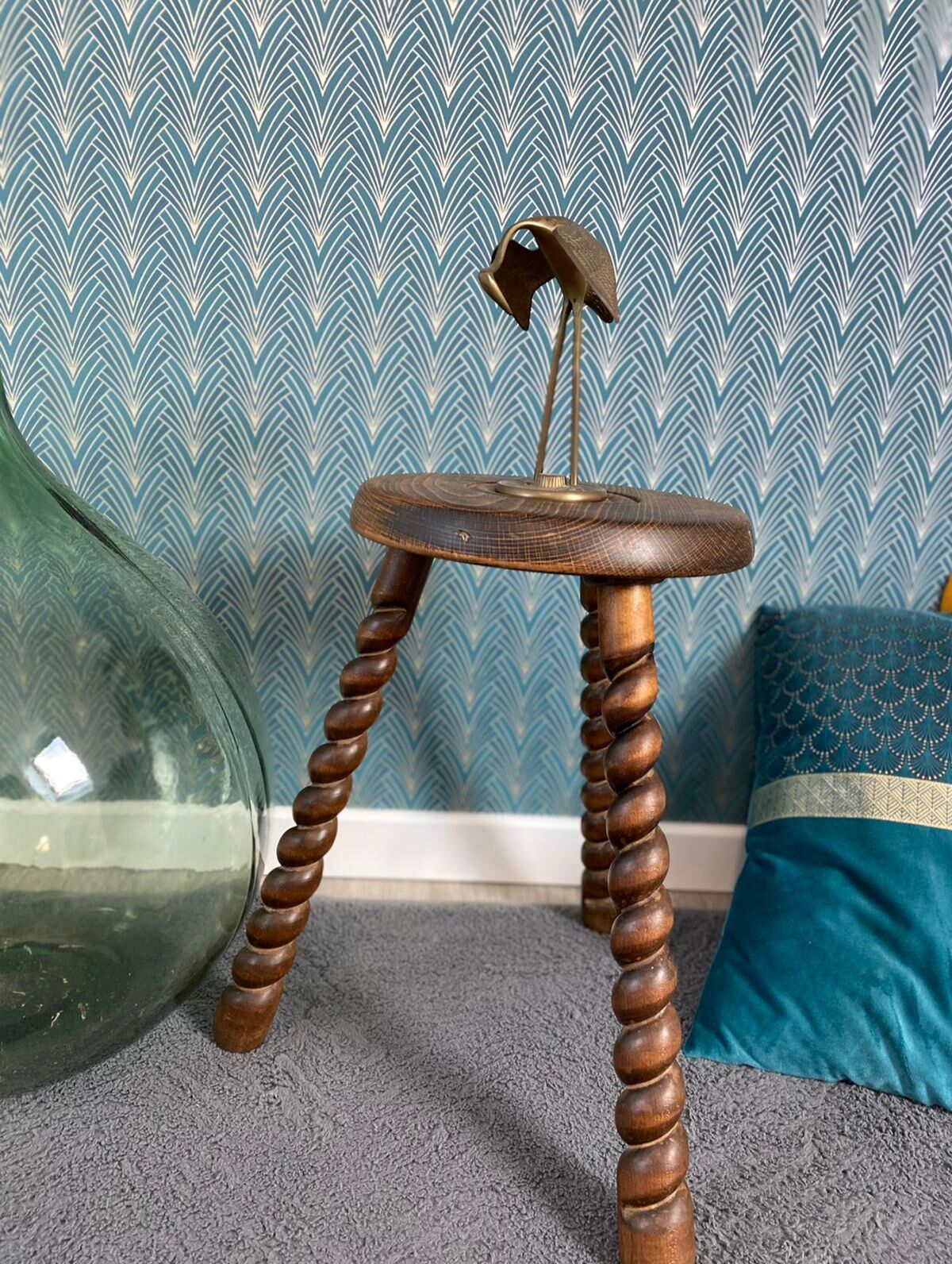 Tripod tabouret