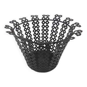 cache pot en métal perforé