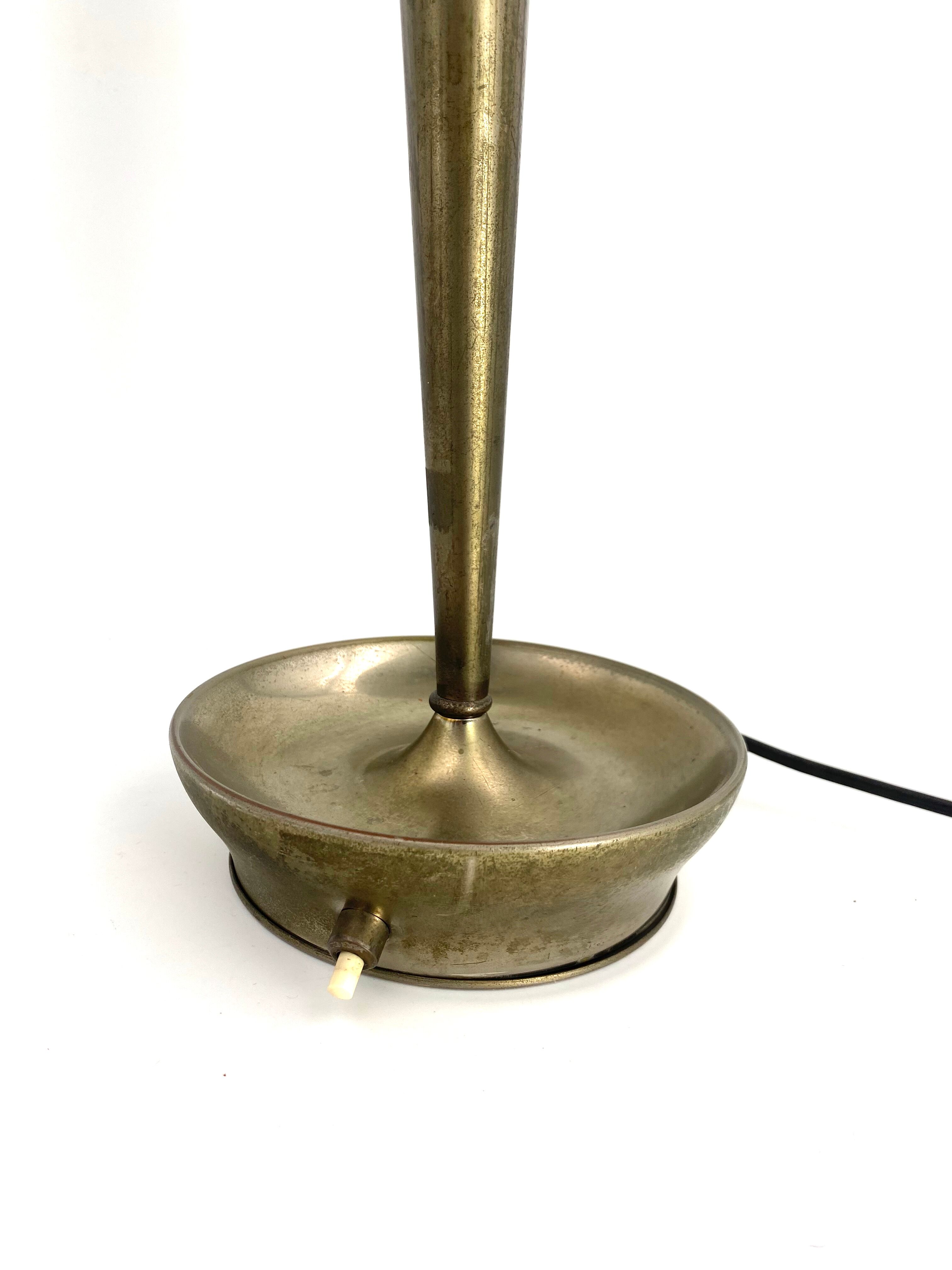 Executive desk lamp model D 4639, Stilnovo, Milan Italy, circa 1950