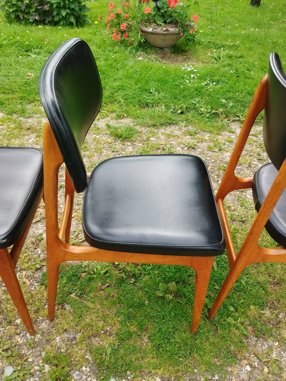 Series of 6 old Scandinavian design chairs