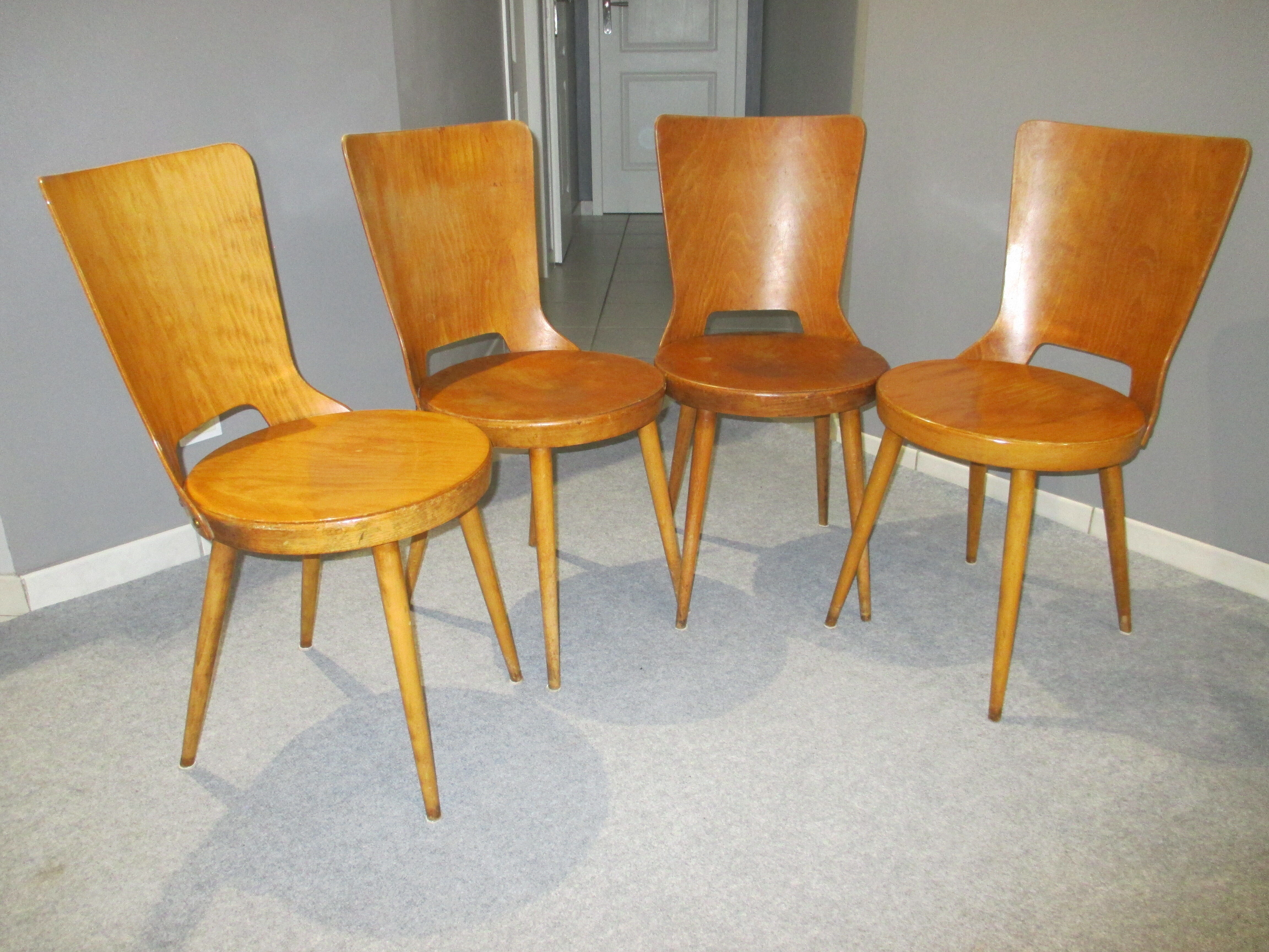 Suite de 4 chaises bistrot Baumann