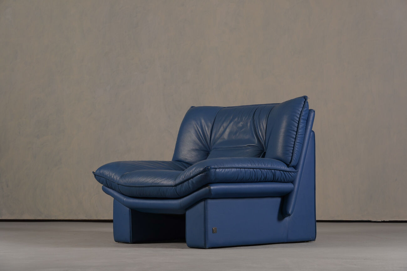 Nicoletti Salotti post-modern leather armchair, Italy 1980s