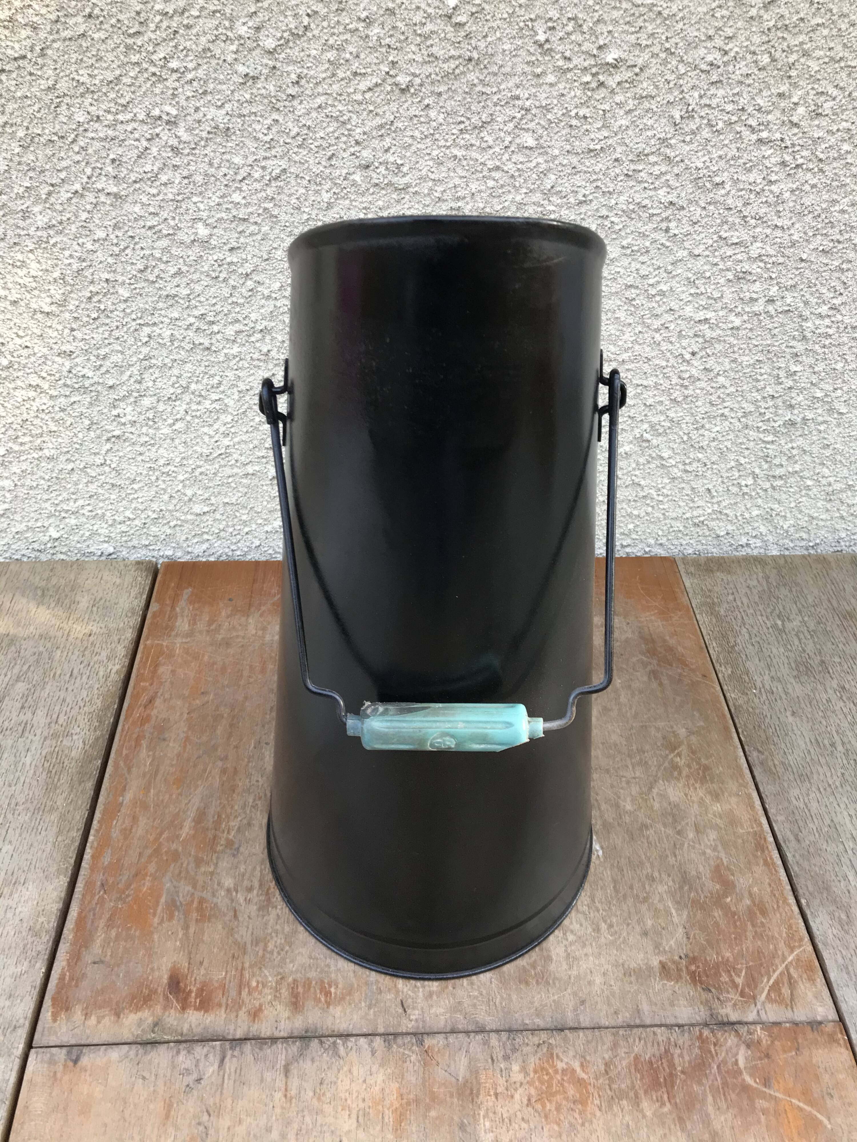 Former coal seau door umbrella black metal - anse vintage