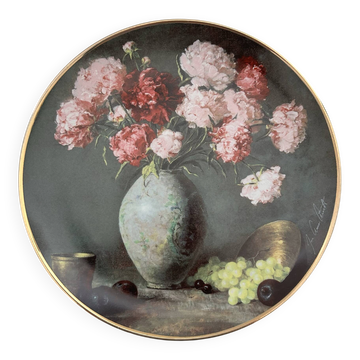 English collector's plate signed and numbered
