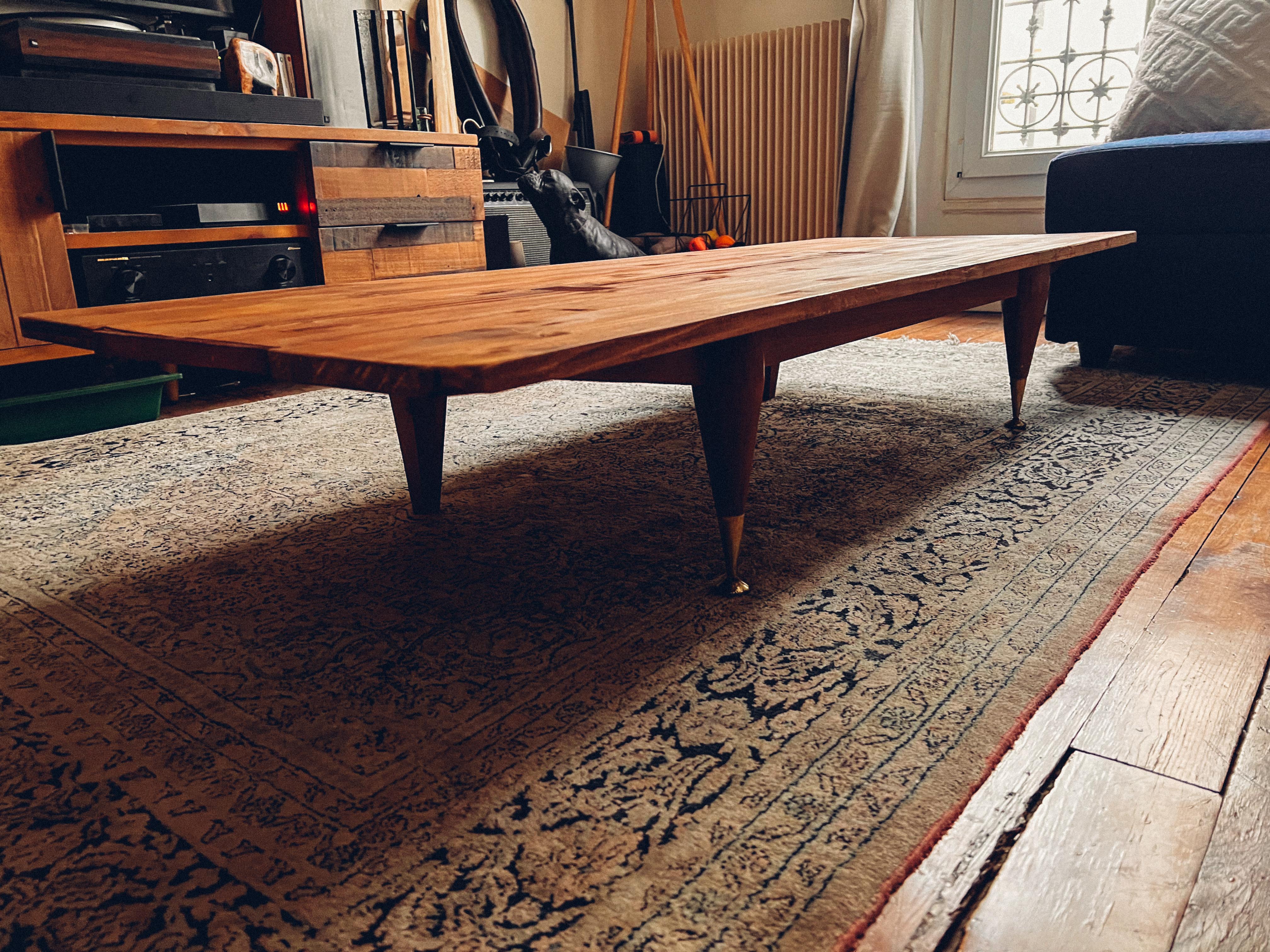 Coffee table in wood and brass