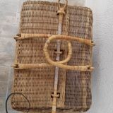 Basket picnic on wheels