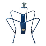 Jacques Adnet (1900-1984) - Black lacquered metal and brass magazine rack