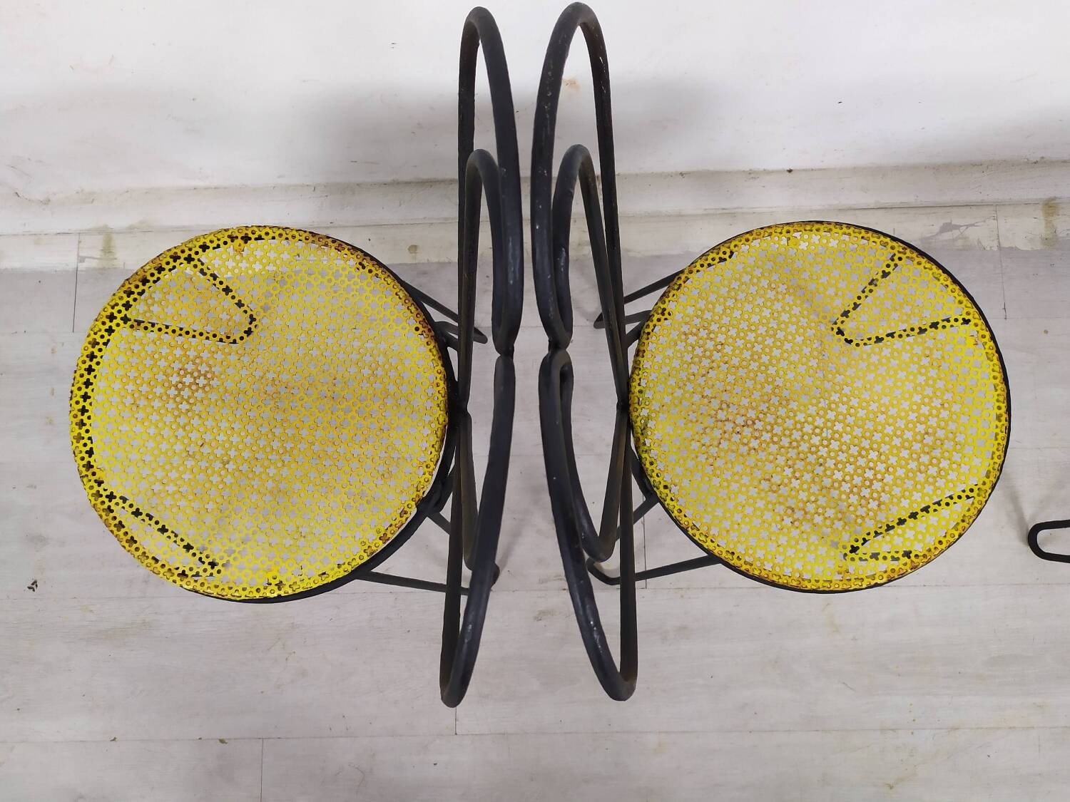 Mathieu Matégot garden lounge