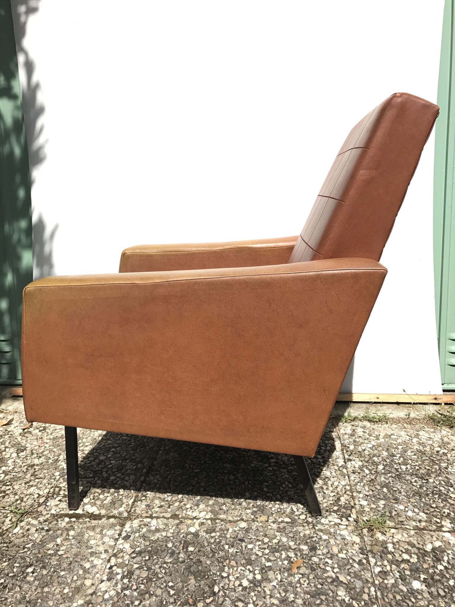 Ancient 70s brown black metal legs armchair wood vintage