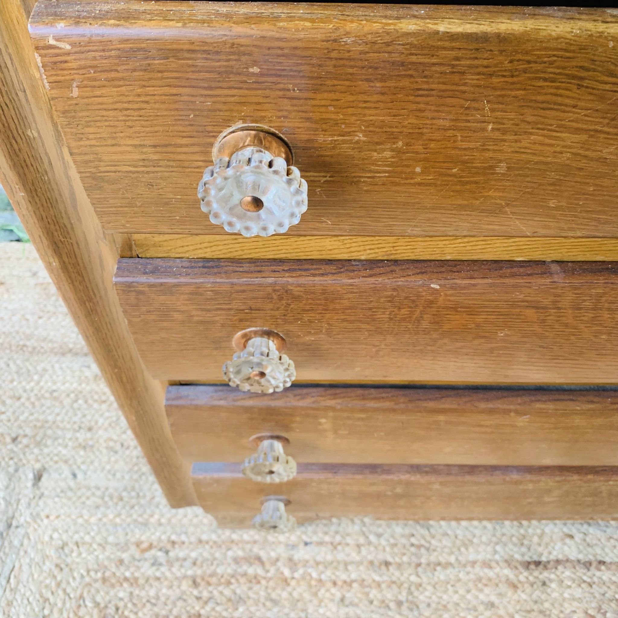 Commode vintage - poignées fleurs