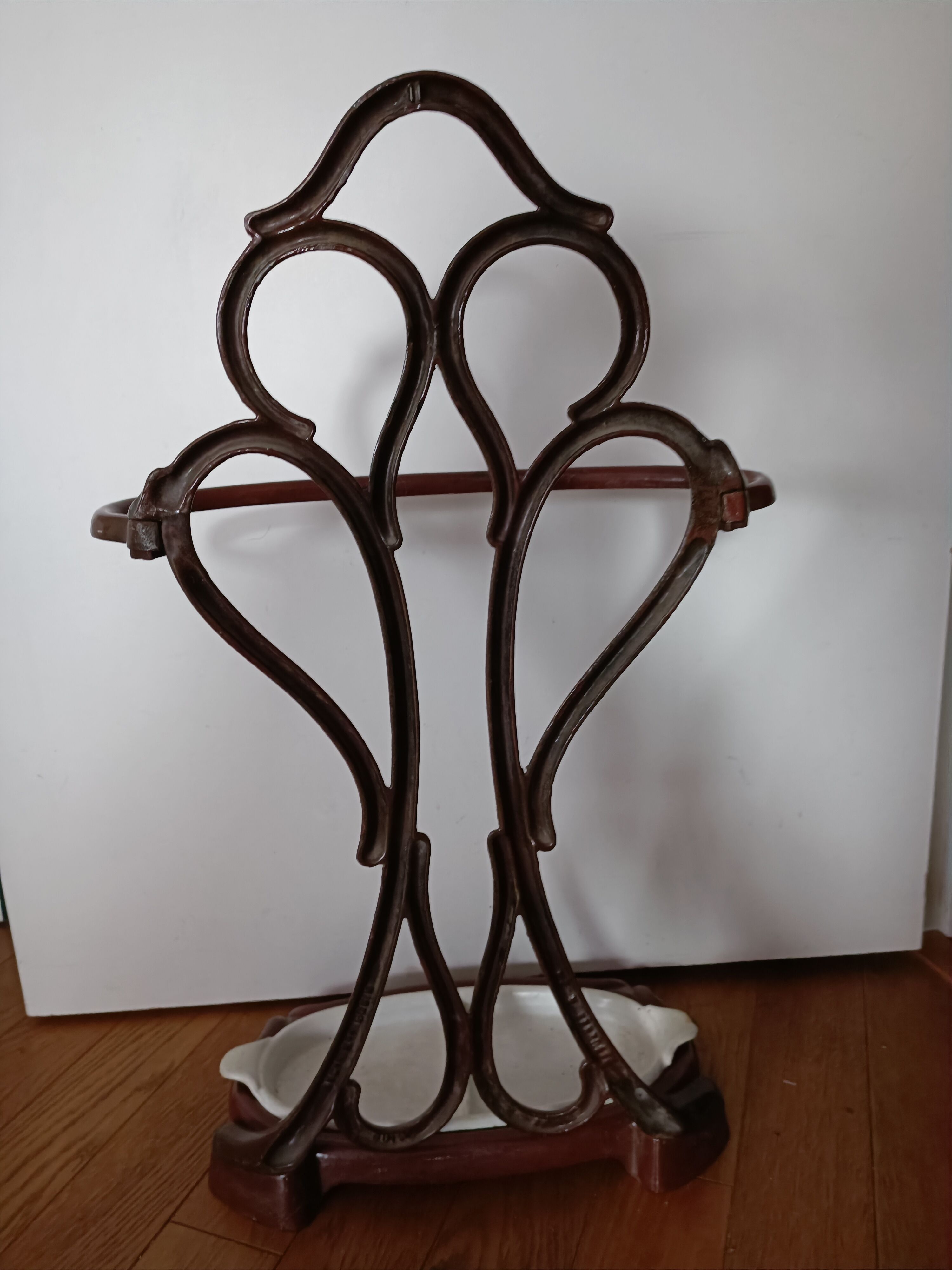Enamelled cast iron umbrella door art deco