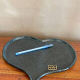 Heart-shaped empty pocket