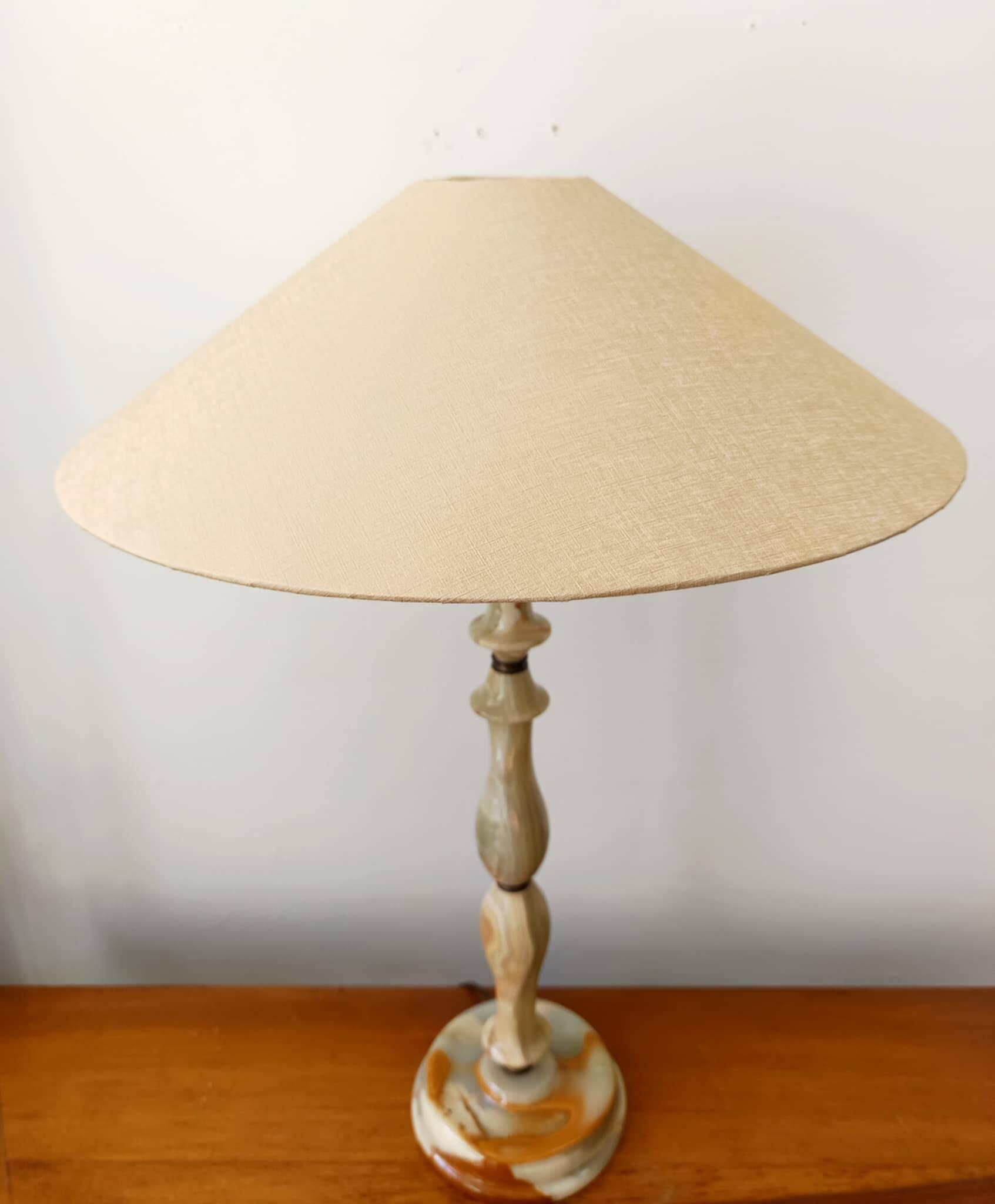 Onyx lamp 62cm vintage 1970