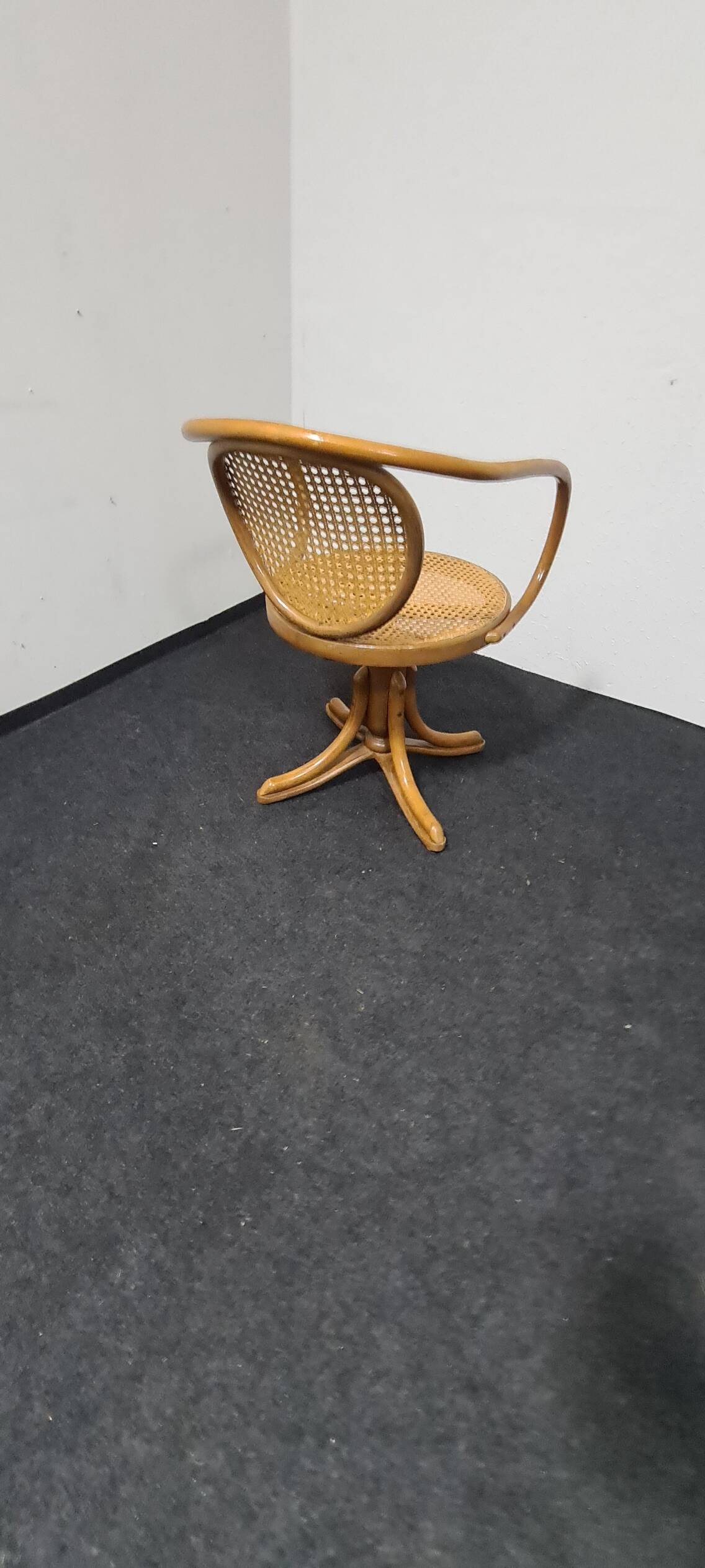 Vintage bentwood swivel chair.