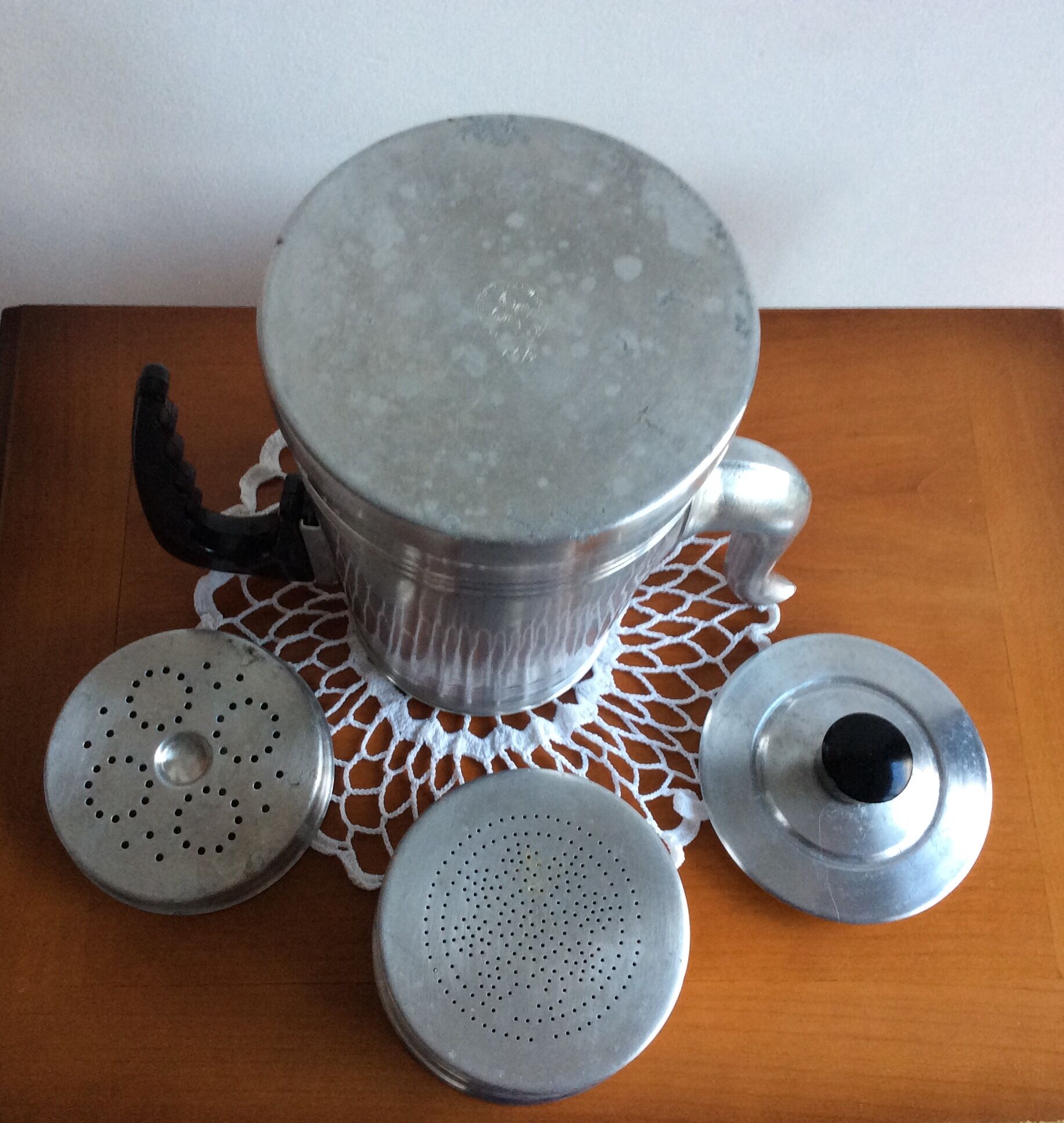 Old complete aluminum coffee maker le trèfle bakelite handle