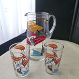 Water jug, decanter and its 2 glasses matching Vintage cups.  60s