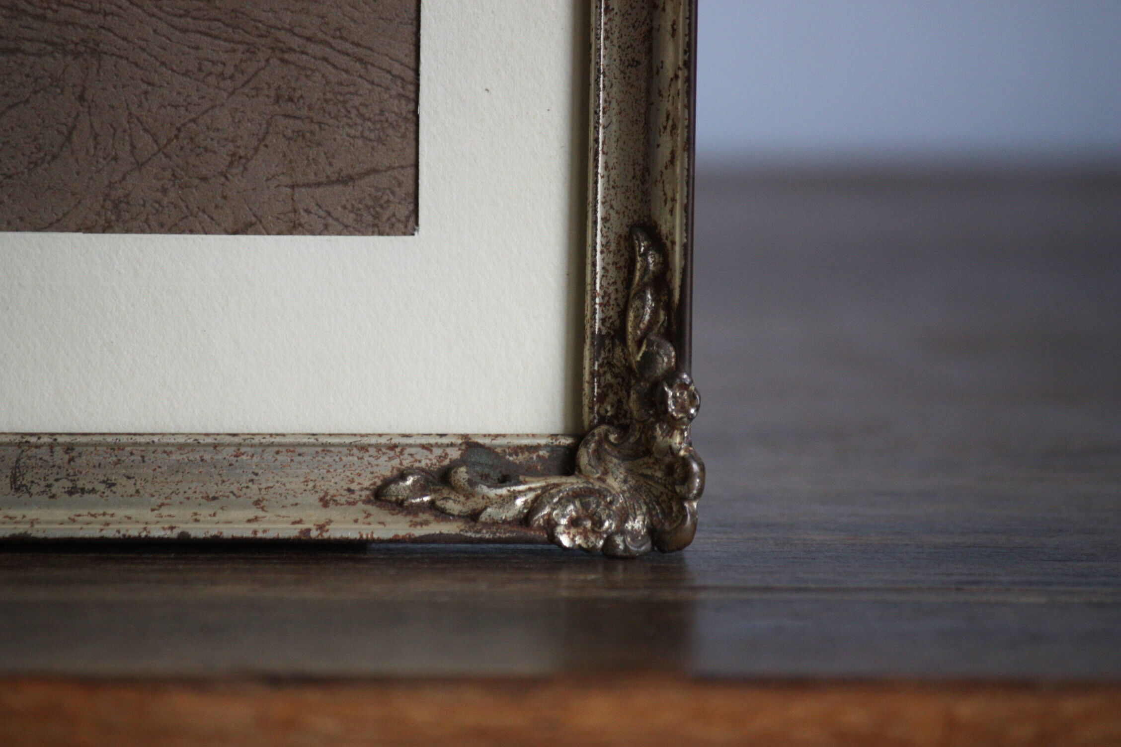 Baroque style photo frame