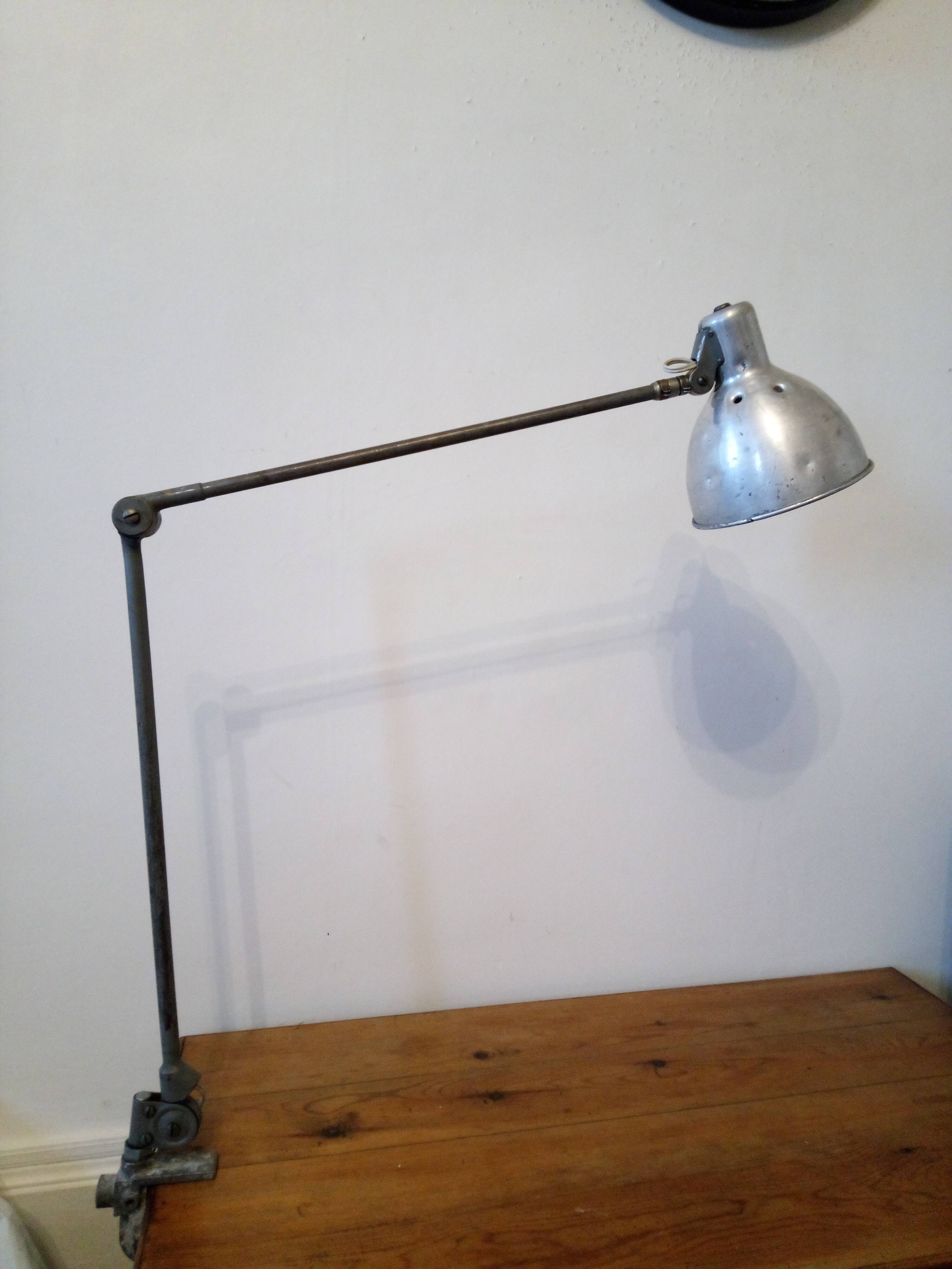 Large articulated industrial / workshop lamp - 1940-50