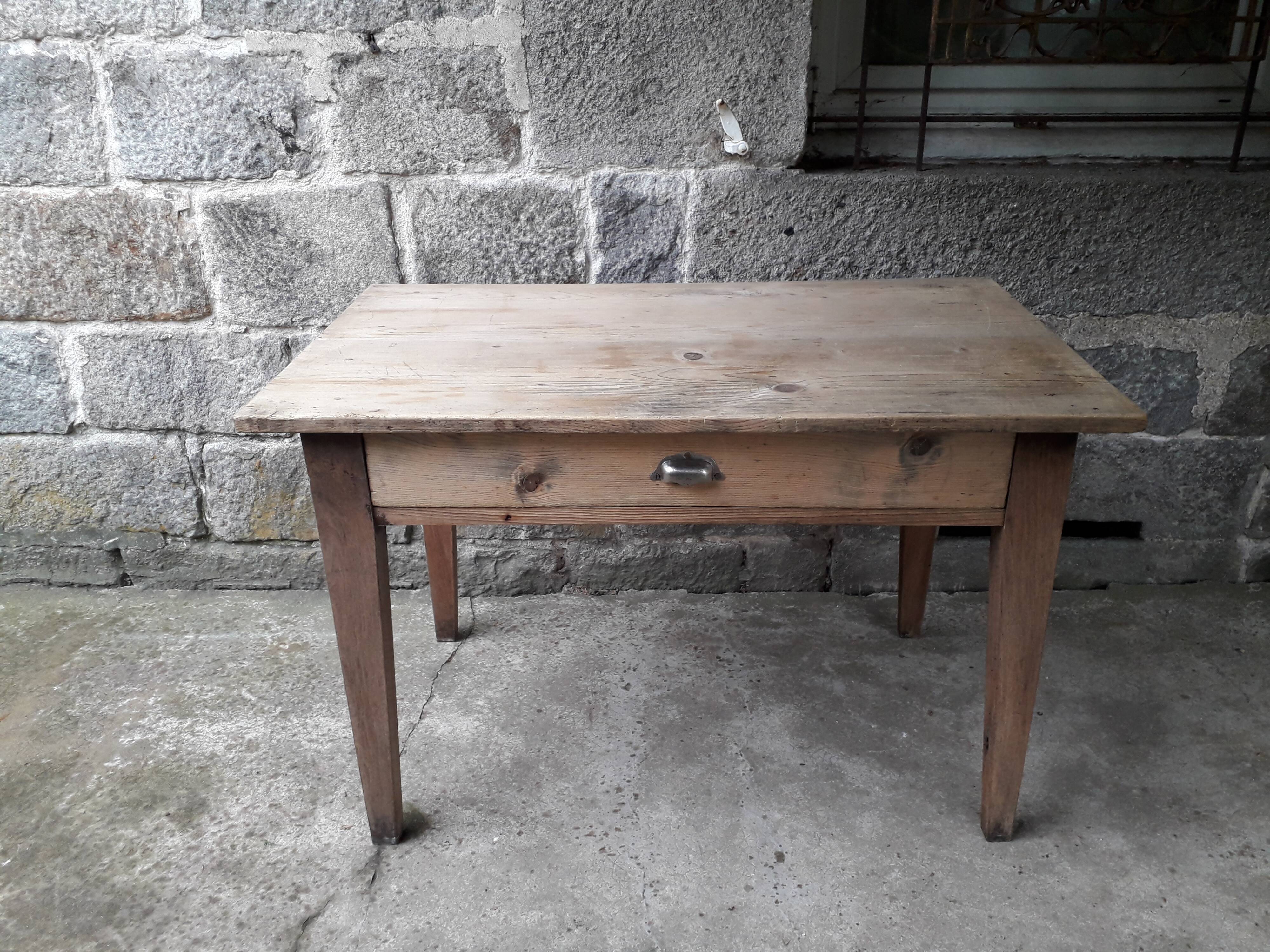 Rustic farmhouse table 115 cm