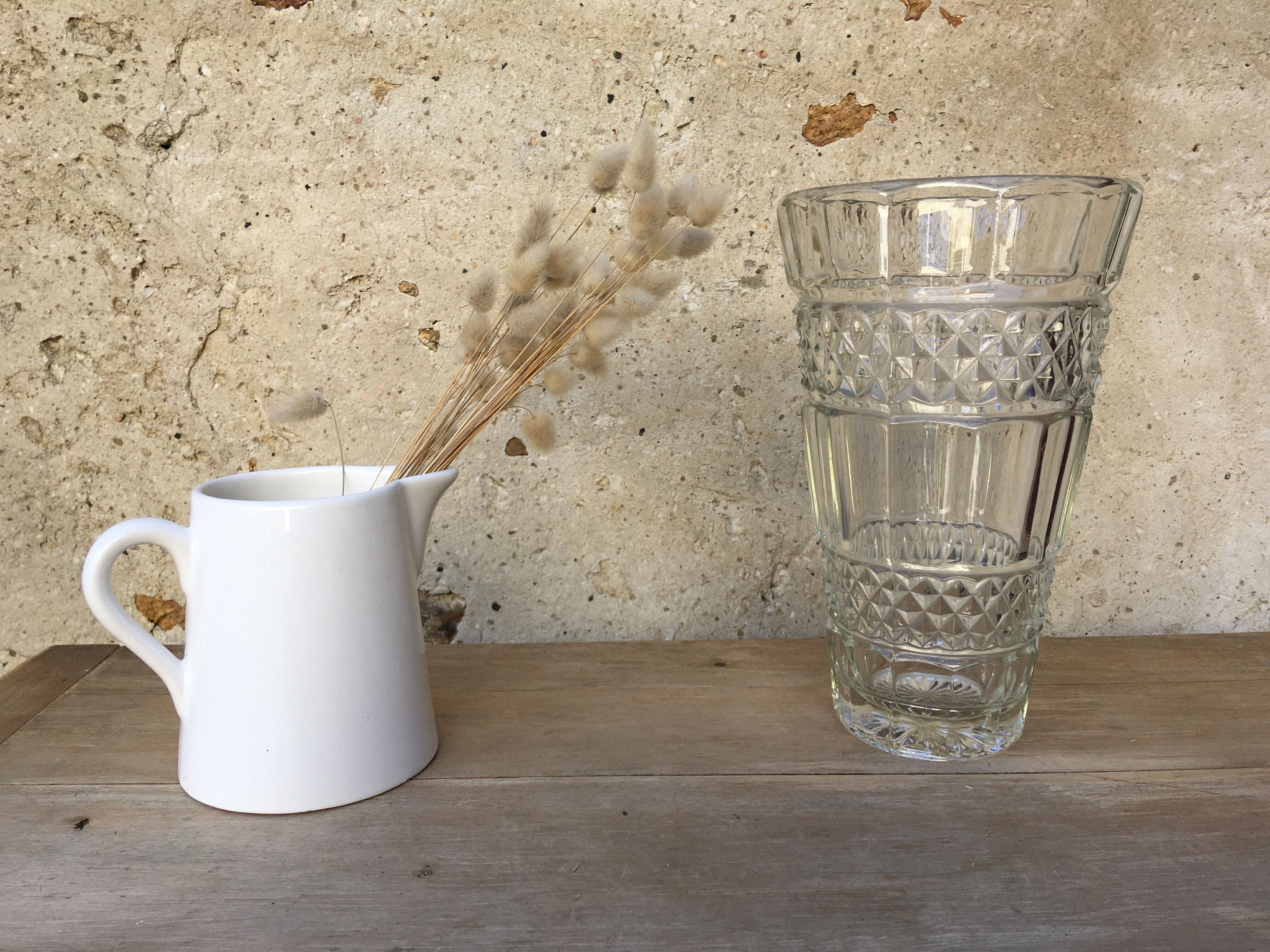 Vase vintage en verre moulé